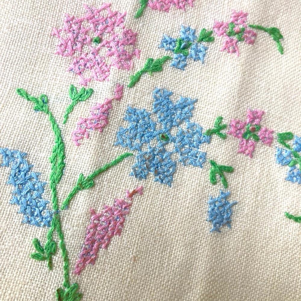 Pastel blue s d pink cross stitch embroidered fingertip towel  linen 1960s. - Picture 2 of 6
